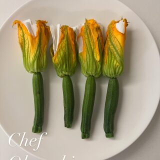 花ズッキーニの季節が やってきました〜　 ズッキーニの花が咲…