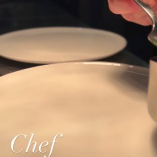 大阪市都島区の フレンチレストランです‍ 金目鯛の鱗焼きと 黒…